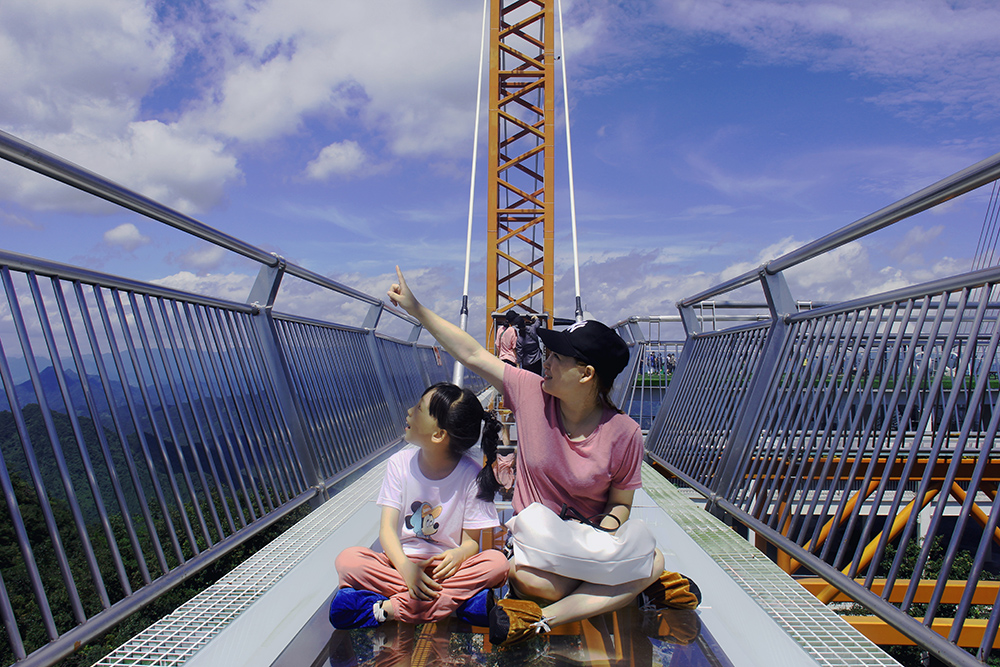 玻璃觀景臺(tái)